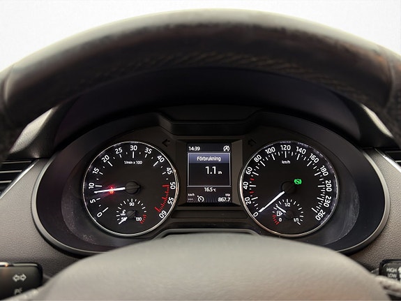Skoda Octavia 15 of 28