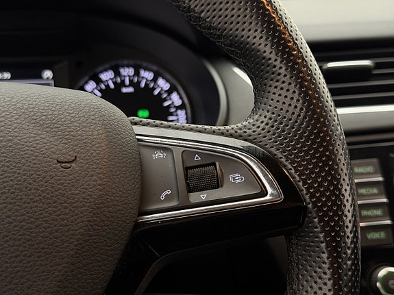 Skoda Octavia 16 of 28