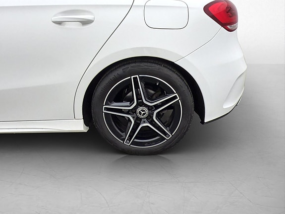 Mercedes-Benz A180 25 of 27