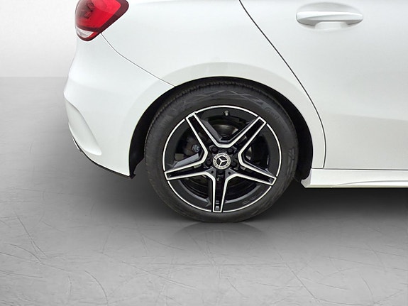 Mercedes-Benz A180 26 of 27
