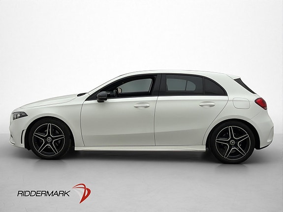 Mercedes-Benz A180 2 of 5