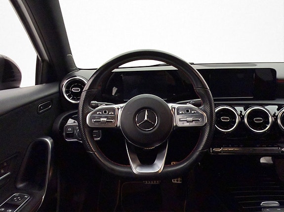 Mercedes-Benz A180 11 of 27
