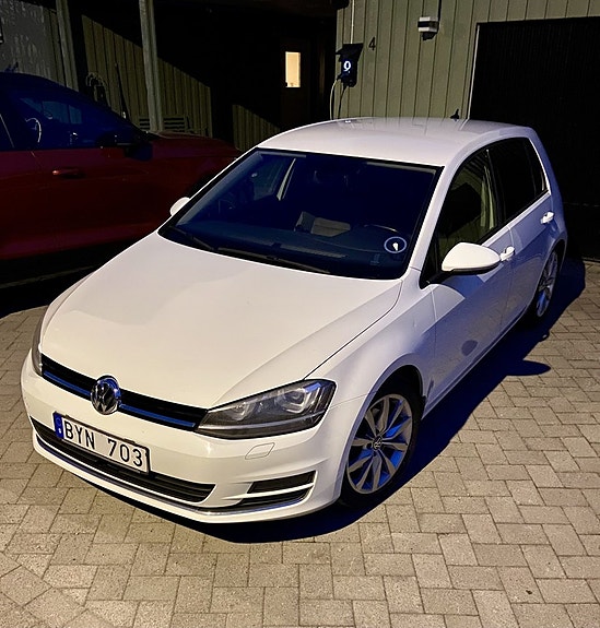 Volkswagen Golf VII 3 of 8