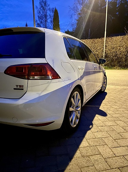 Volkswagen Golf VII 7 of 8