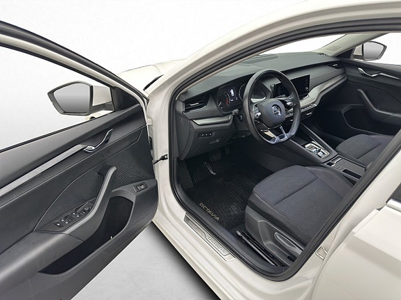 Skoda Octavia 9 of 30