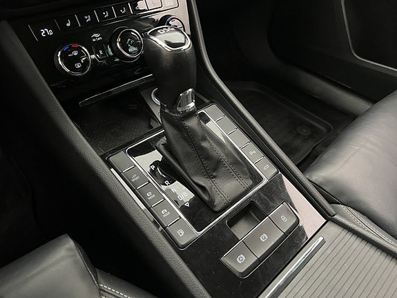 Skoda Superb 22 of 30