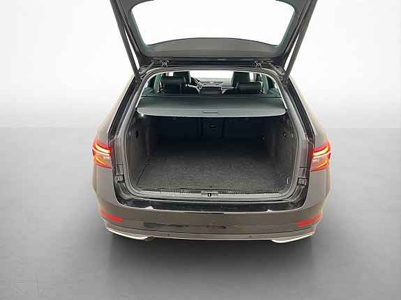Skoda Superb 26 of 30