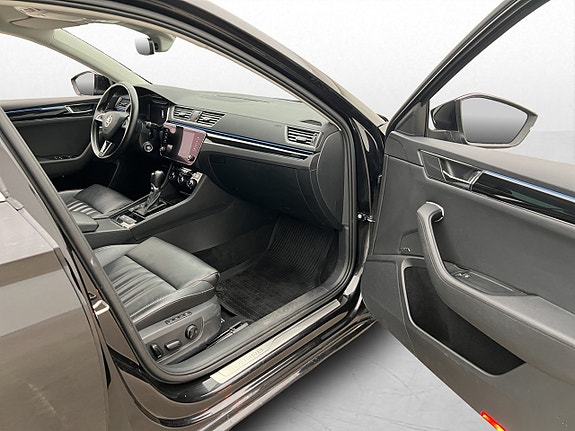 Skoda Superb 24 of 30