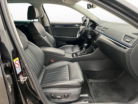 Skoda Superb 23 of 30