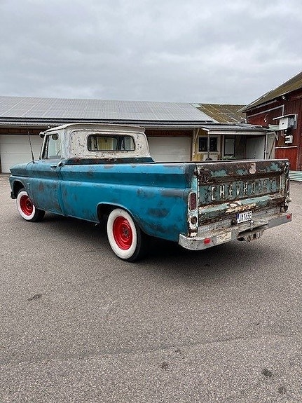 Chevrolet 210
