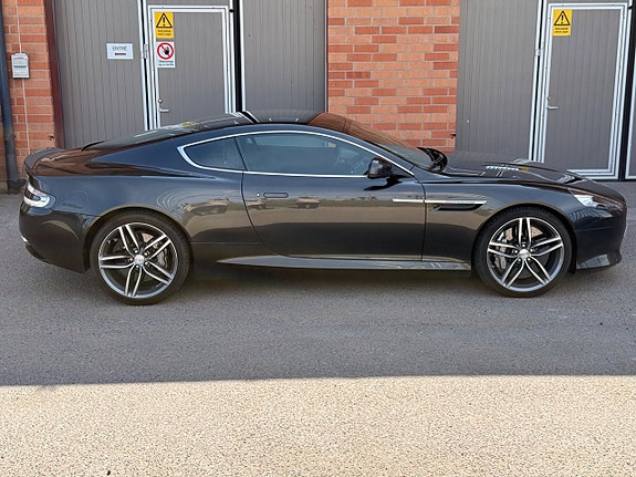 Aston Martin DB9 5 of 5