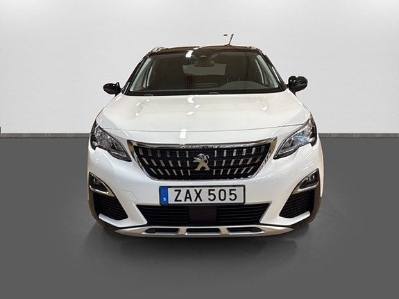 Peugeot 3008 2 of 5