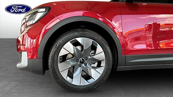 Ford Explorer 9 of 9