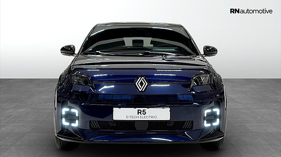 Renault 5 8 of 24