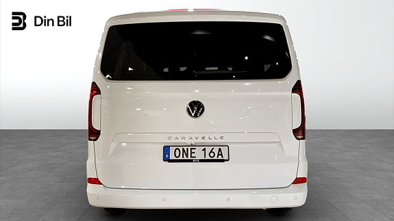 Volkswagen Caravelle 5 of 5