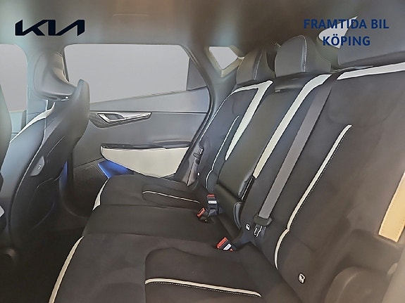 Kia EV6 9 of 15