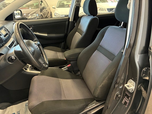 Toyota Corolla 11 of 18