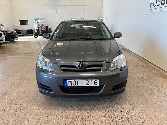 Toyota Corolla 6 of 18