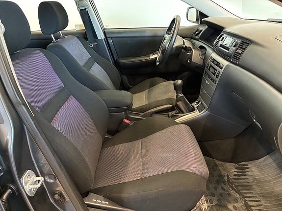 Toyota Corolla 16 of 18