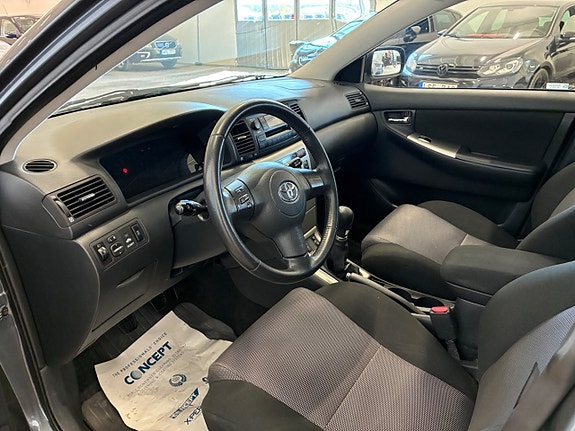Toyota Corolla 10 of 18