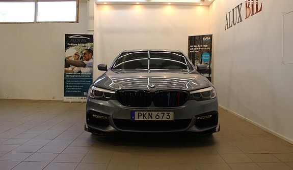 BMW 520d 3 of 5