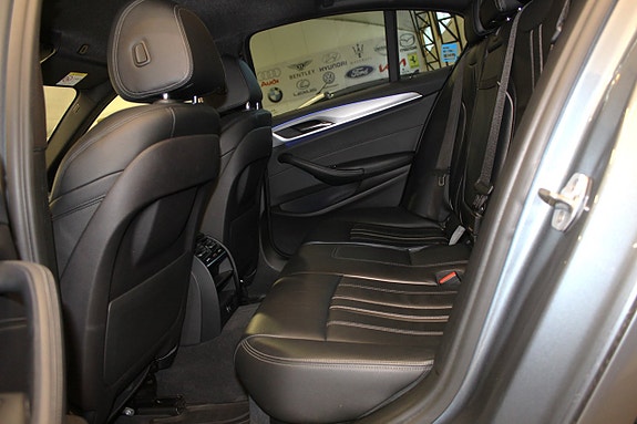 BMW 520d 13 of 19
