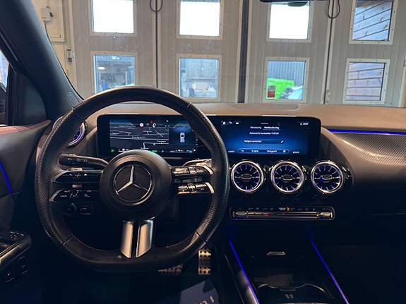 Mercedes-Benz GLA250 e 8 of 29