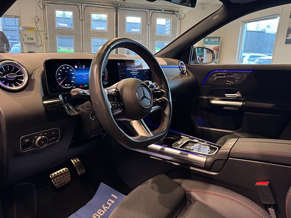 Mercedes-Benz GLA250 e 7 of 29