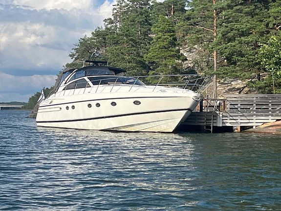 Princess V52 1997 Finland 2 of 12