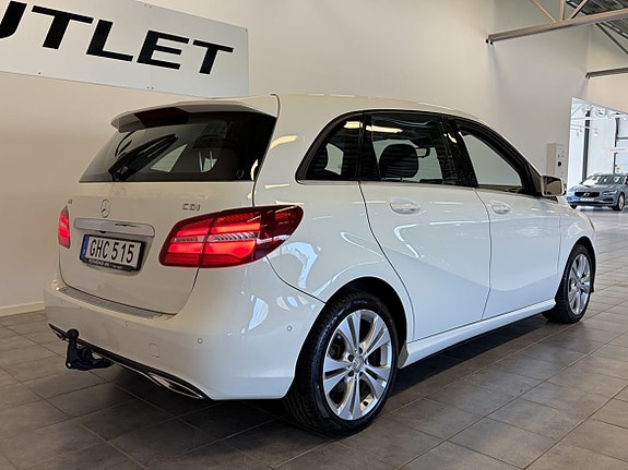 Mercedes-Benz B160 d 4 of 5