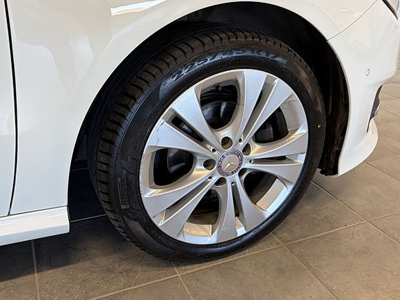 Mercedes-Benz B160 d 3 of 5