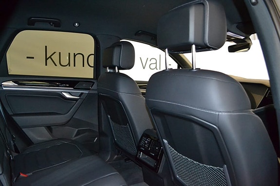 Volkswagen Touareg 14 of 16