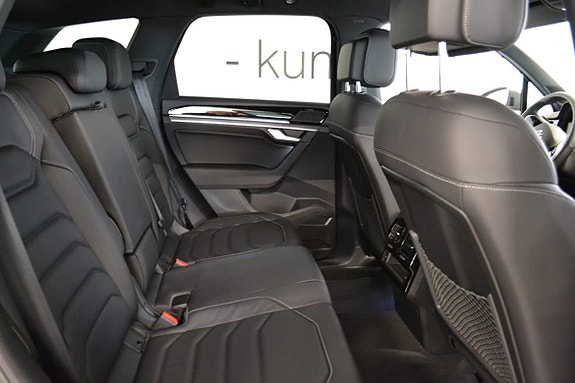 Volkswagen Touareg 13 of 16