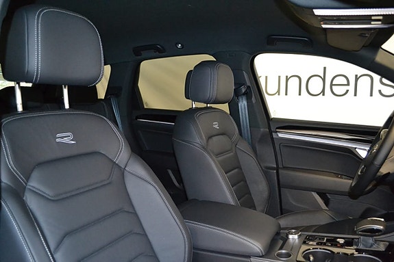 Volkswagen Touareg 12 of 16
