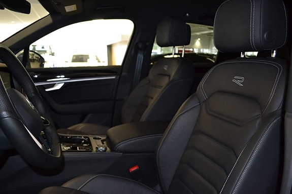 Volkswagen Touareg 16 of 16