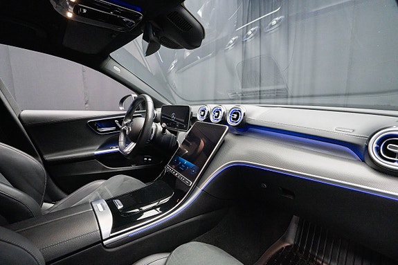 Mercedes-Benz C300 13 of 26