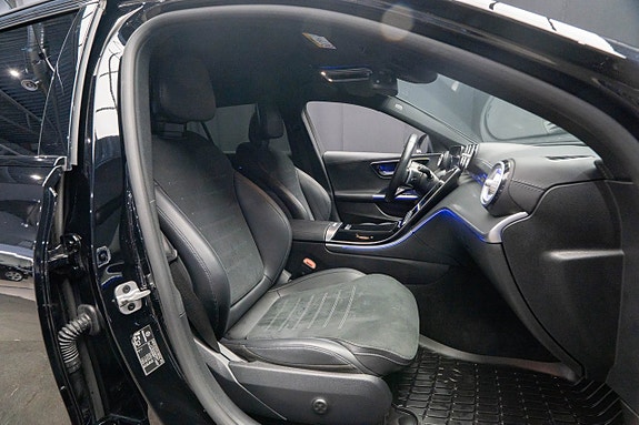 Mercedes-Benz C300 20 of 26