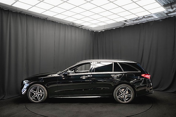 Mercedes-Benz C300 10 of 26
