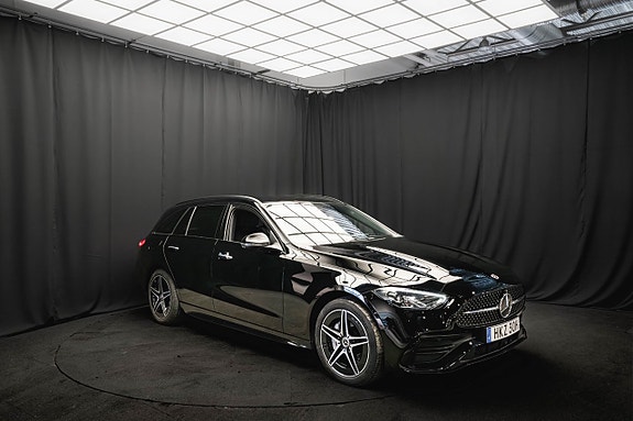 Mercedes-Benz C300 5 of 5