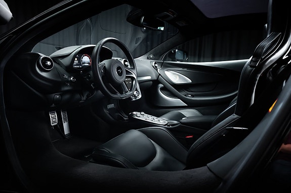 McLaren GT 17 of 29