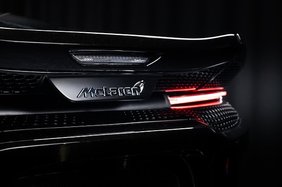 McLaren GT 16 of 29
