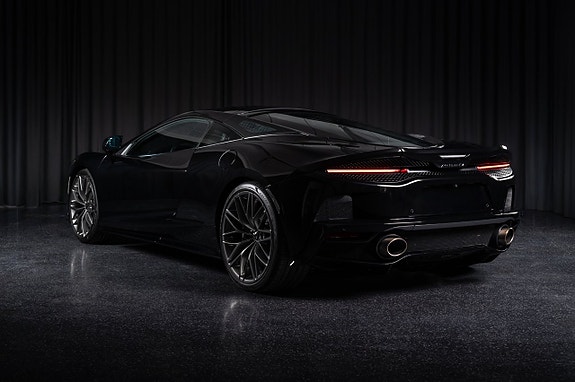 McLaren GT 2 of 5