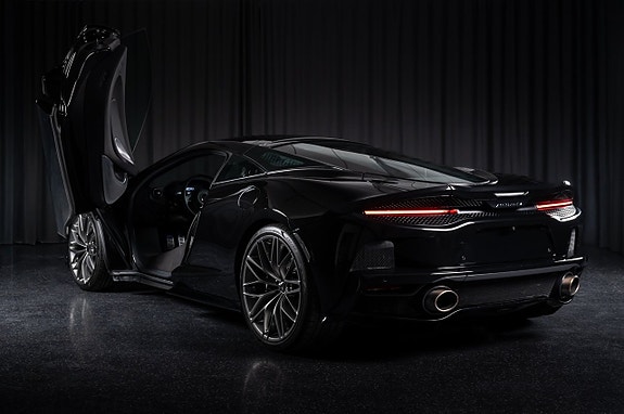 McLaren GT 3 of 5
