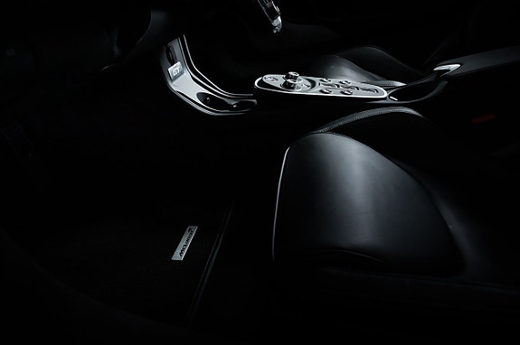 McLaren GT 26 of 29