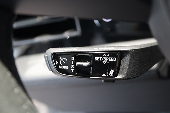 Porsche Taycan 4S 13 of 18