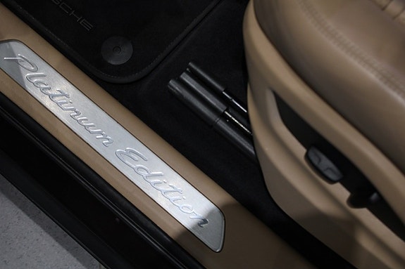 Porsche Cayenne Coupe 10 of 15