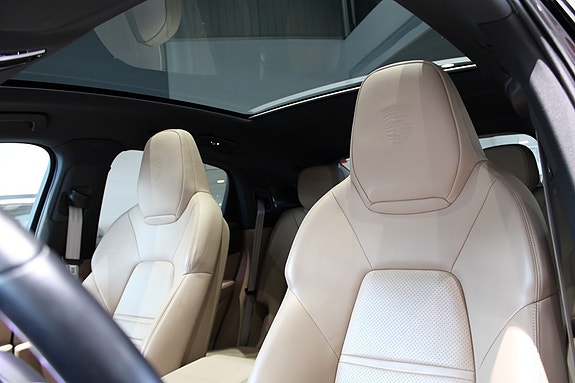 Porsche Cayenne Coupe 4 of 5