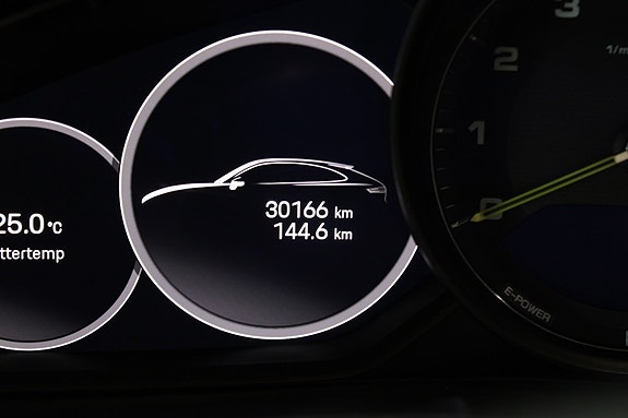 Porsche Cayenne Coupe 11 of 15