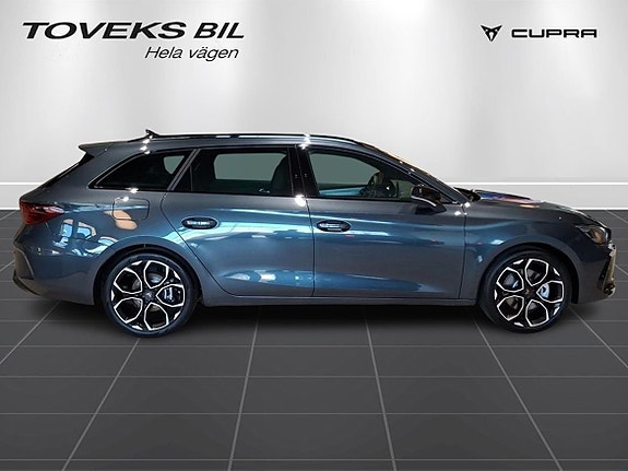 Cupra Leon 2 of 23