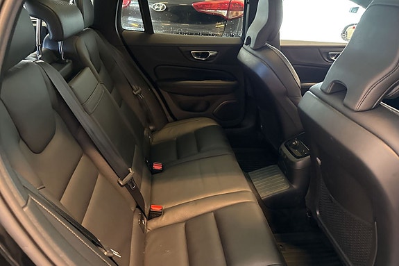 Volvo V60 22 of 24